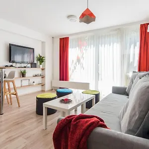  Appartamento Modern Four Bedroom In Palace District